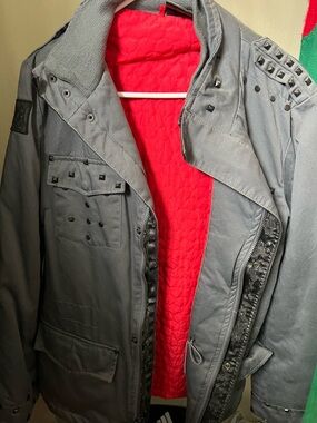 Men's Y2K medium BLACK LABEL Gray Studded Jacket with Red Lining